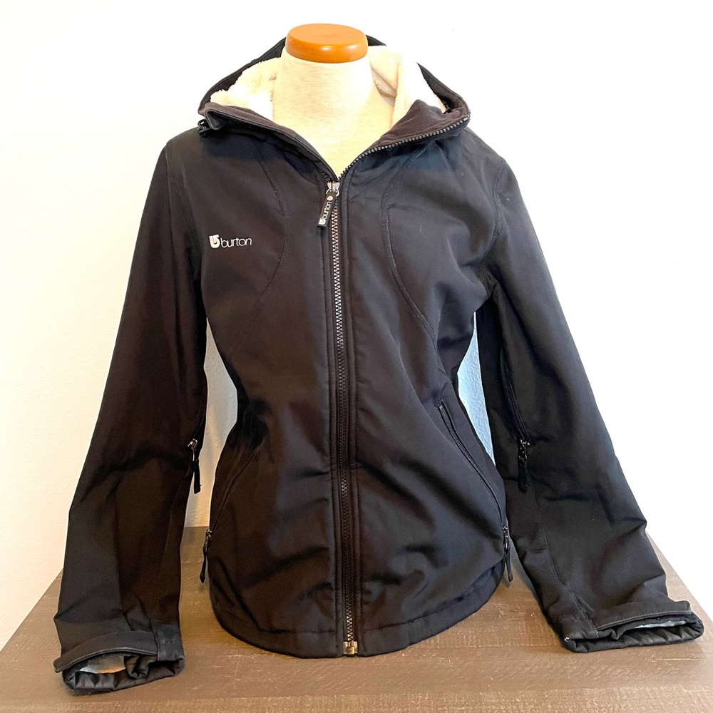Black Burton Winter Coat Ski/Snowboarding Jacket Lined with Furry Insulation Sm